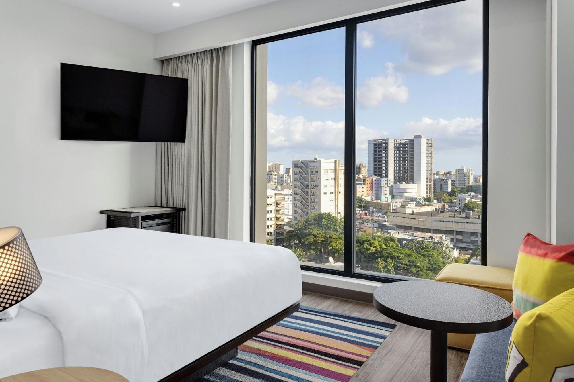 Hotel Aloft Santo Domingo Piantini Exterior foto